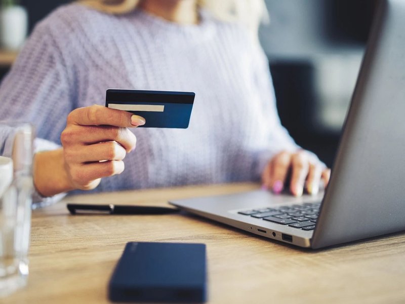 Paying by card in the Internet from Carpet 4 Less in Antioch, CA